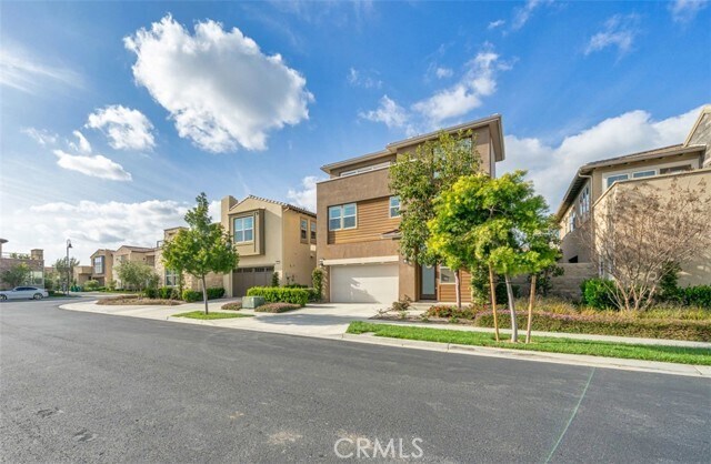 Building Photo - 124 Swift