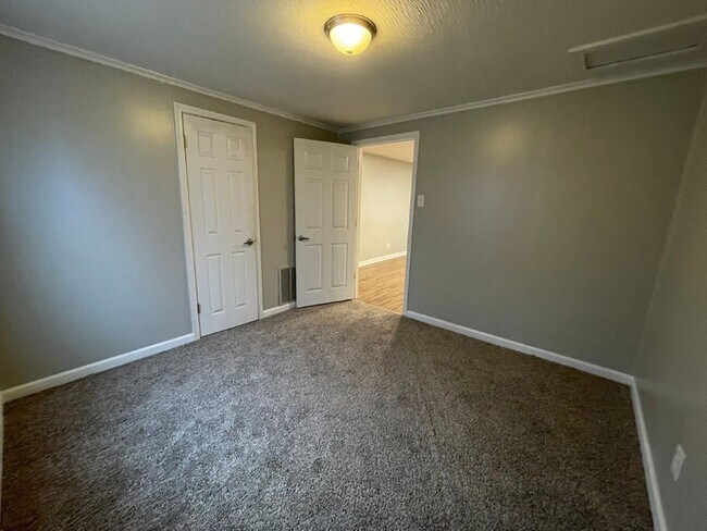 Foto del edificio - Cozy 2 Bedroom Rental Property in Noblesvi...