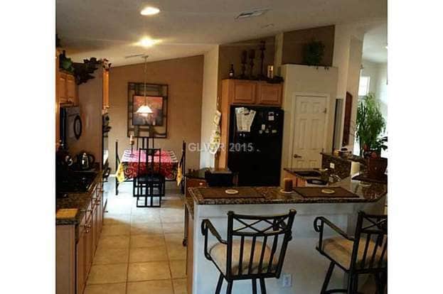 Foto del edificio - 8161 Cane Creek Mill Ct