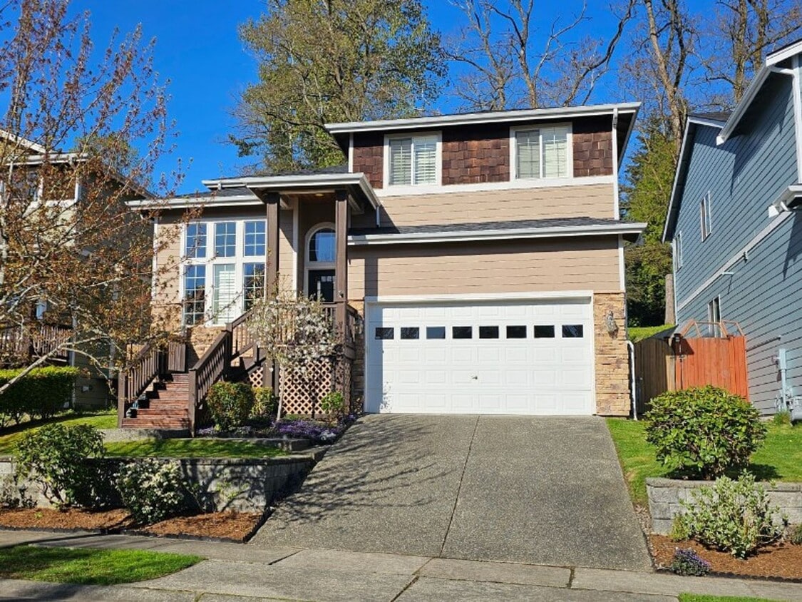 Charming 6 beds 2.5 bath house in Bothell! - Charming 6 beds 2.5 bath house in Bothell!