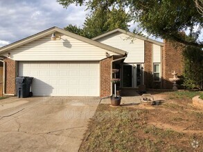 Building Photo - 10445 Dover Dr