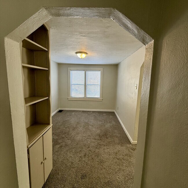 Foto del edificio - 338 La Motte Ln