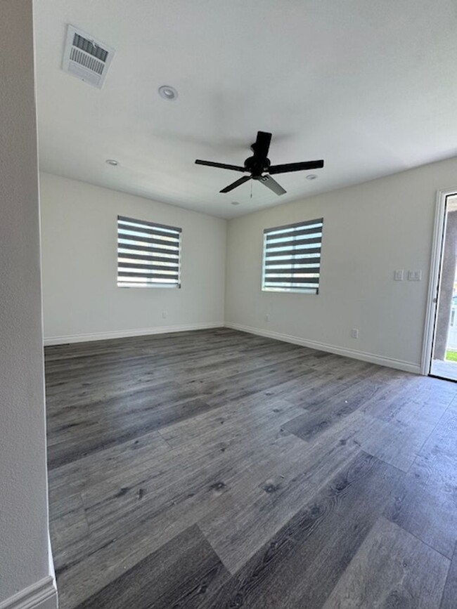 Foto del edificio - Luxurious Rental Opportunity in Norwalk, CA!