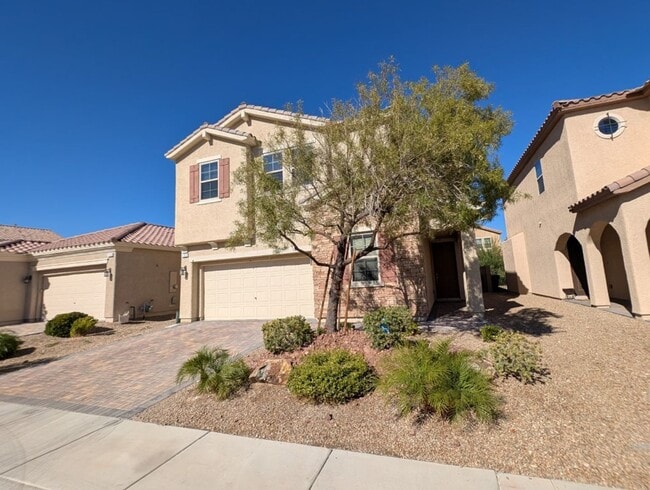 Foto del edificio - 152 Walkinshaw Ave