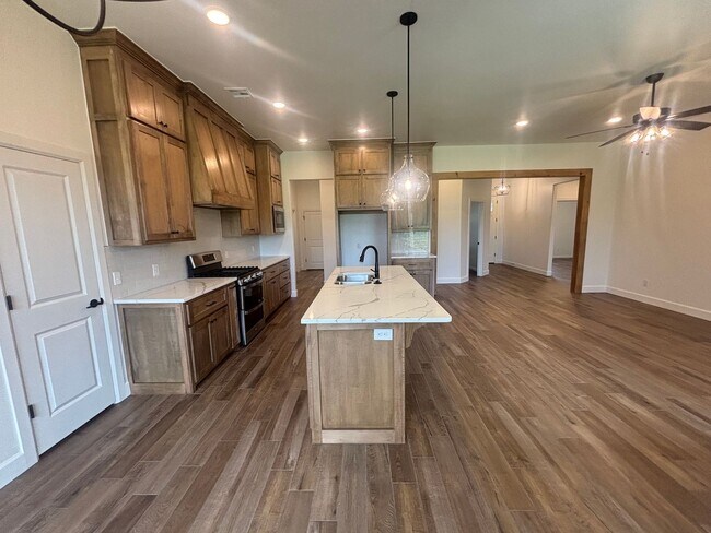 Building Photo - Wonderful 4 Bed 2 Bath Home in Norman