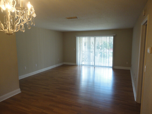 Foto del edificio - 2BD/2BA Condo in Maitland!