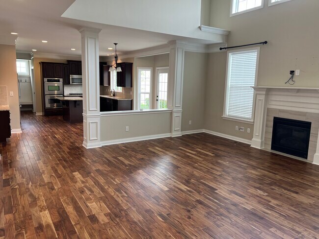 Building Photo - 11592 Saltford Ln