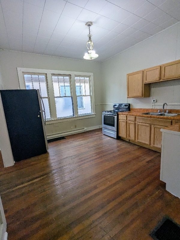 Building Photo - 203 S Highland St