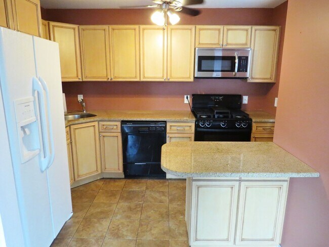 Foto del edificio - Cozy 2 Bedroom Close to All