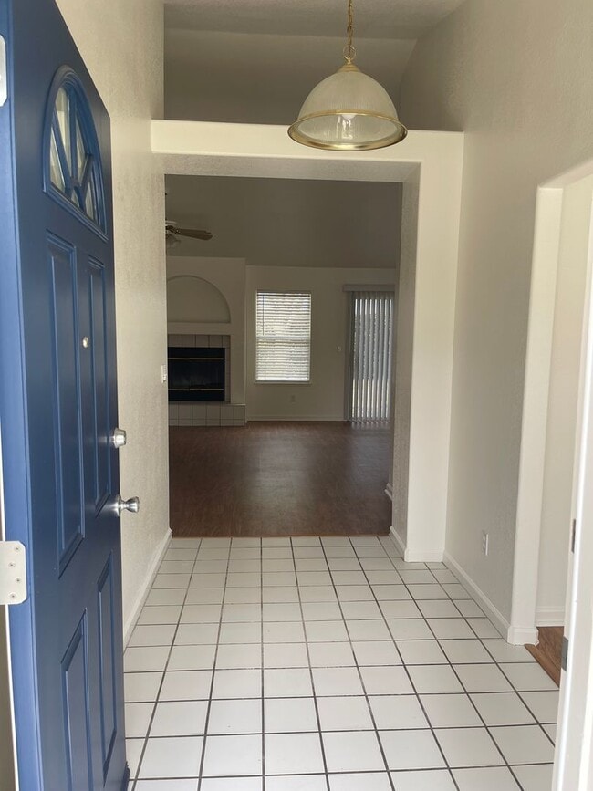 Building Photo - 9743 Deep Water Ln