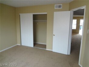 Building Photo - 5456 Cabeza Dr