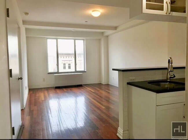 Foto del edificio - 31 AVENUE