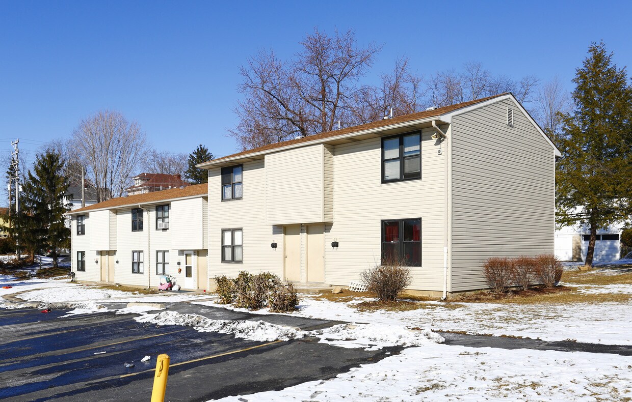Beason Square Apartments in Uniontown, PA