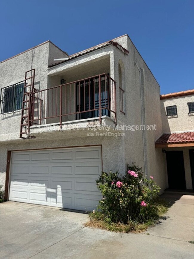 Foto del edificio - 11226 Elliott Ave