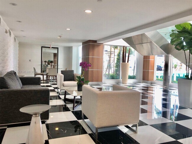 Foto del edificio - 1800 N Bayshore Dr
