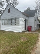 Building Photo - 643 Heard Ave