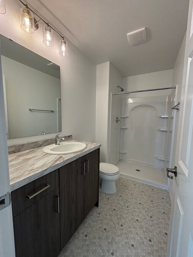 Foto del edificio - 3 Bed 3 Bath Townhome