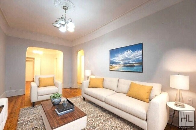 Building Photo - 6 AVENUE