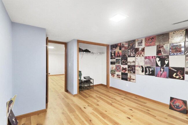 Building Photo - 2337 Effingham Way