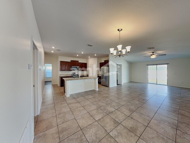 Foto del edificio - 10435 Carloway Hills Dr