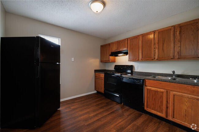 2BR, 1BA - 880SF - Kitchen - Amelia Apartment Homes