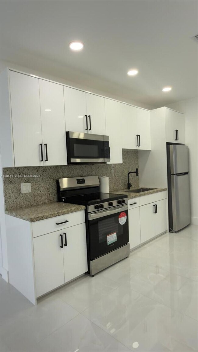 Foto del edificio - 2480 NW 87th Terrace