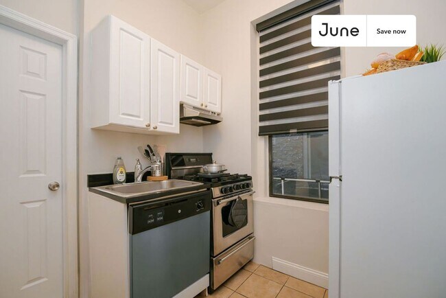 Foto del edificio - 715 E 5th St