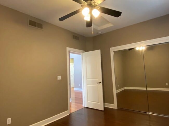 Building Photo - Lincoln Crossing 6 bedroom home with new c...