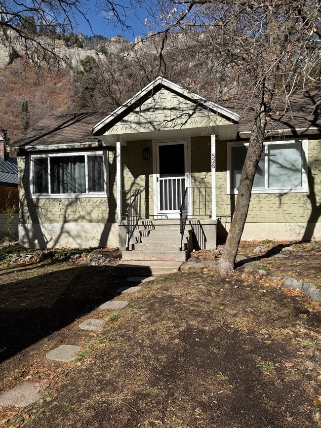 Building Photo - 528 Ogden Cyn