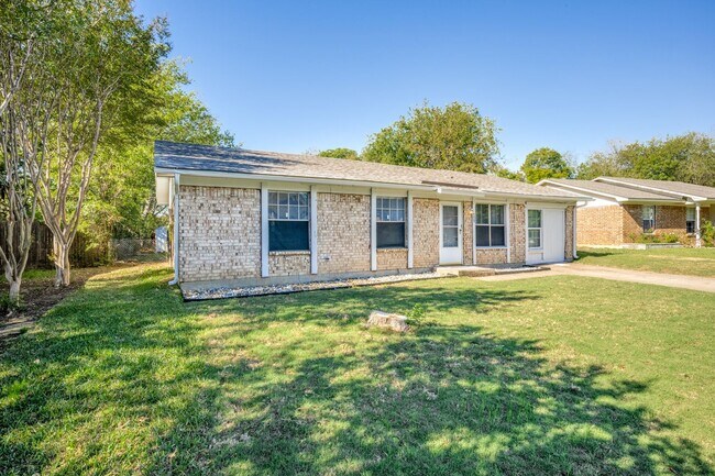 Foto del edificio - 509 Woodford Ln