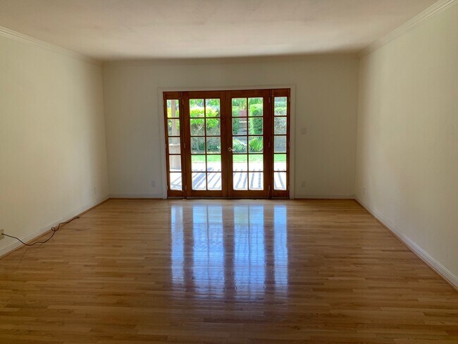 Foto del edificio - Beautifully Remodeled Evergreen house - hardwood, granite, A/C, stainless - Dogs welcome