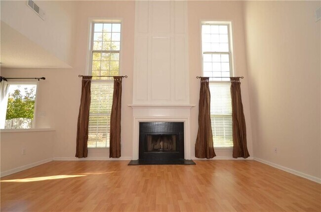 Foto del edificio - 4407 Weham Ct