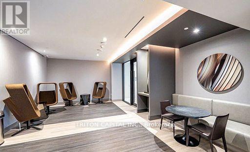 Building Photo - 8 Cumberland St