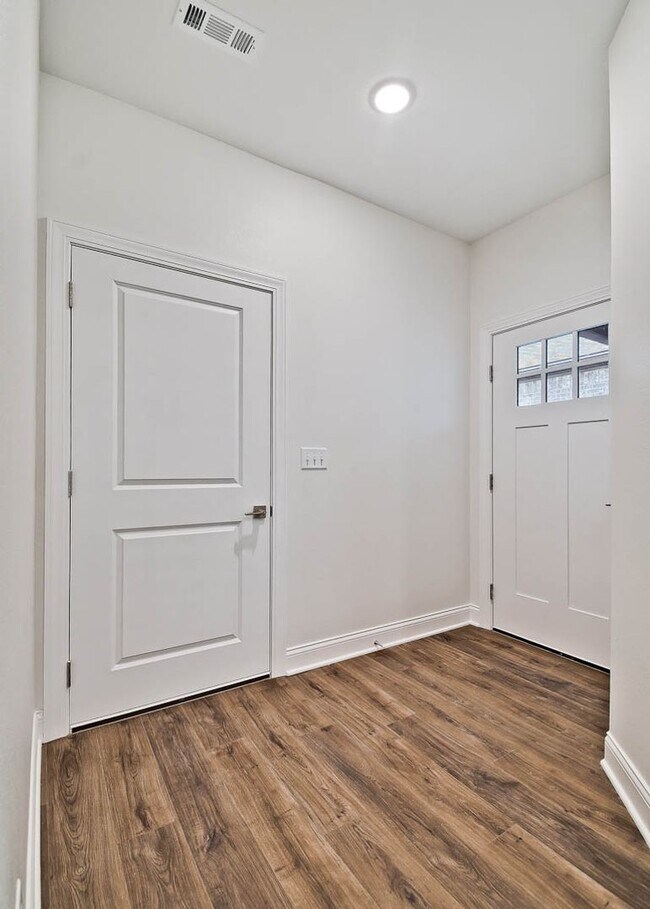 Foto del edificio - 336 Turnberry Ct