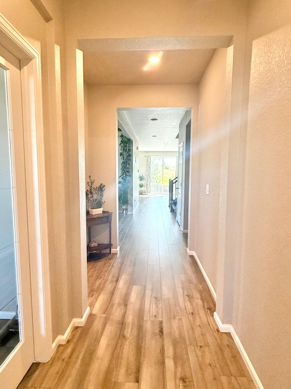 Building Photo - 18284 Grosbeak Pl