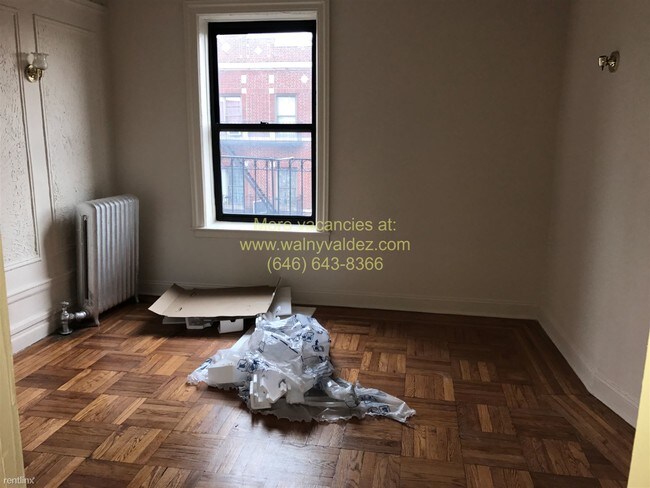 Foto del edificio - 2 br, 1 bath  - 2419 Davidson Ave