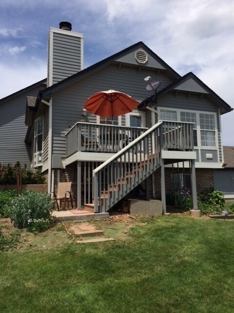 Foto del edificio - Awesome 4 Bedroom 2 Bath Townhome - Bike t...