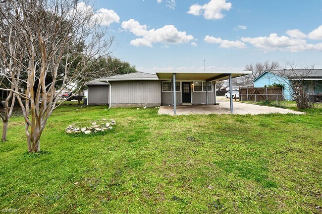 Foto del edificio - 4 br, 2 bath House - 204 W Northern Ave