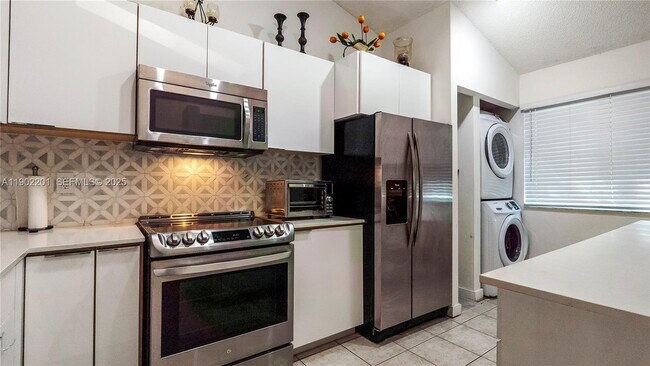 Foto del edificio - 5596 SW 28th Terrace