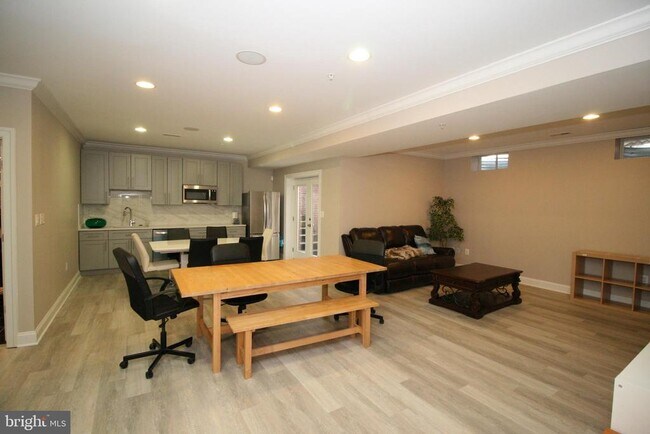 Foto del edificio - 102 Bullard Cir