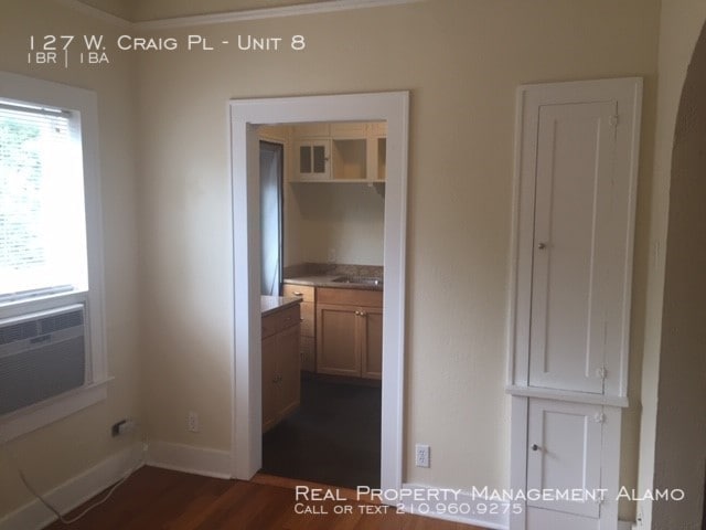 Building Photo - 127 W Craig Pl