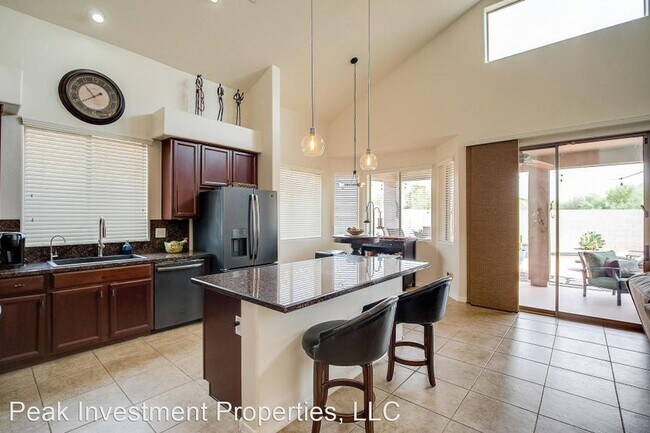 Foto del edificio - 5 br, 3 bath House - 2522 W GRANITE PASS RD