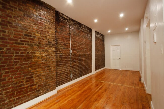 Building Photo - 408 E 119th St