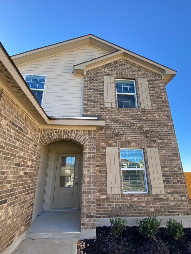 Foto del edificio - $350 OFF FIRST MONTH'S RENT IF MOVED IN BY...