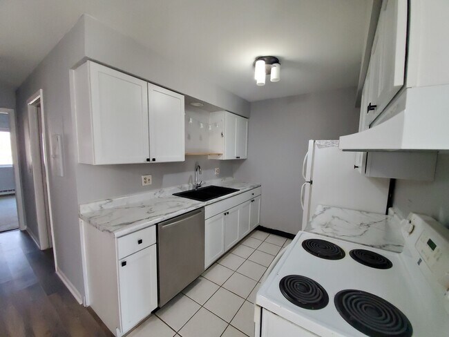 Foto del edificio - 1033 Kuhn Rd