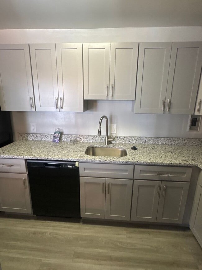 Interior Photo - Hewitt Gardens Apartments
