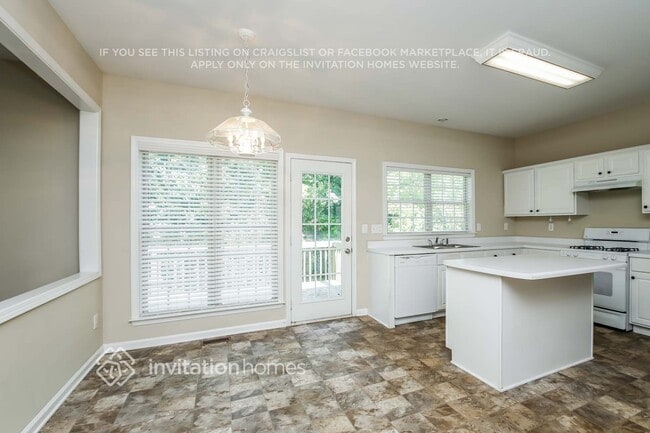 Building Photo - 2714 Spindletop Ln NW