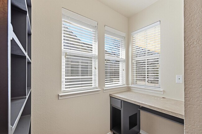 Foto del edificio - Charming 3-bedroom, 2-bathroom in Anna, TX!