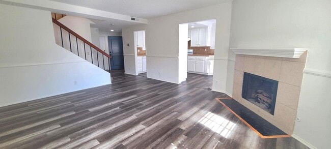 Foto del edificio - Townhome - 3 bedrooms + 2.5 bathrooms.  AV...