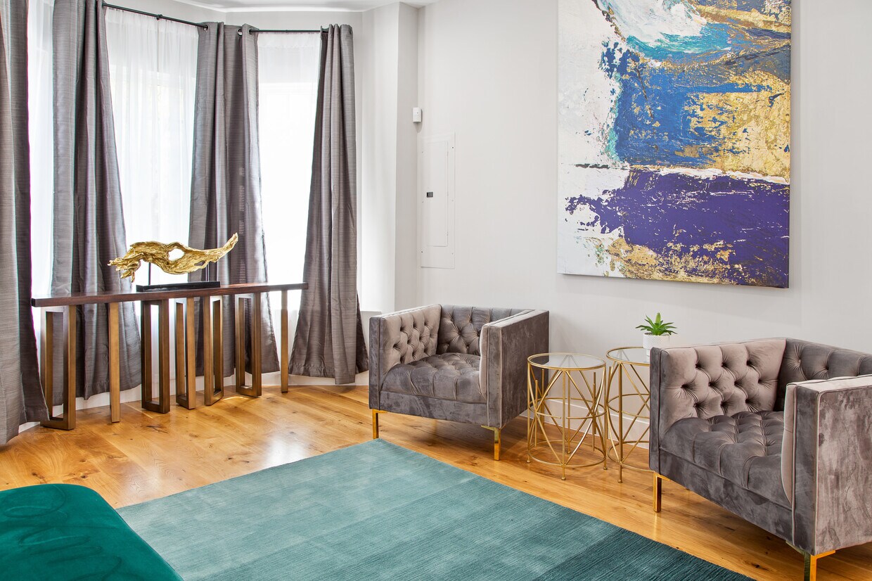 Foto principal - 3162 17th Street NW Unit 1